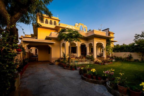Pichola Niwas, 1br close to Pichola Lake by Roamhome